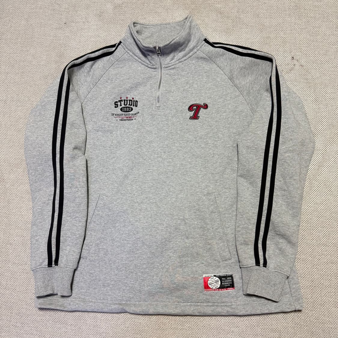 LG 트윈스 x 1993 스튜디오 하프집업 맨투맨 상품이미지1