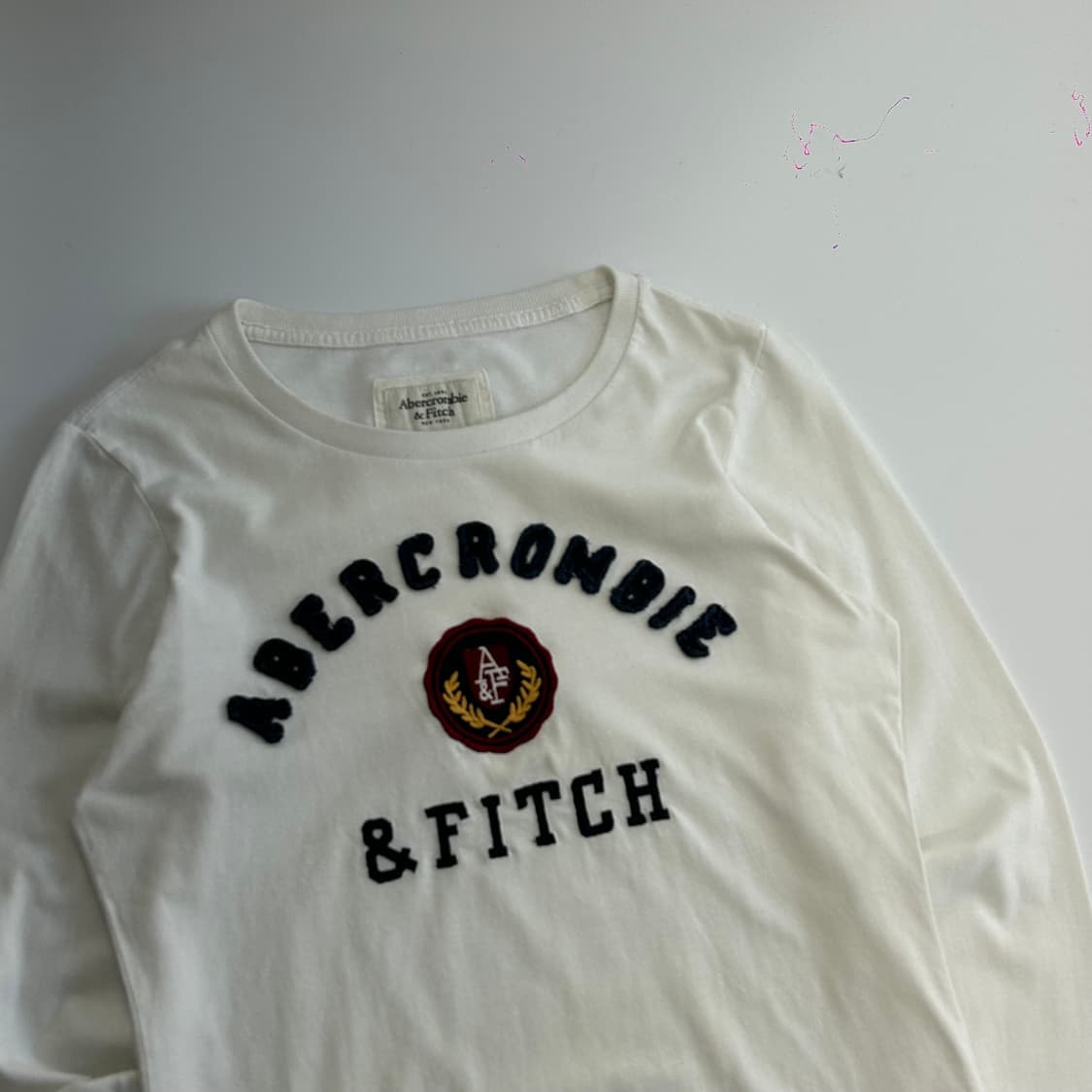 Abercrombie 아베크롬비 스펠아웃 로고 화이트 롱슬리브 상품이미지4