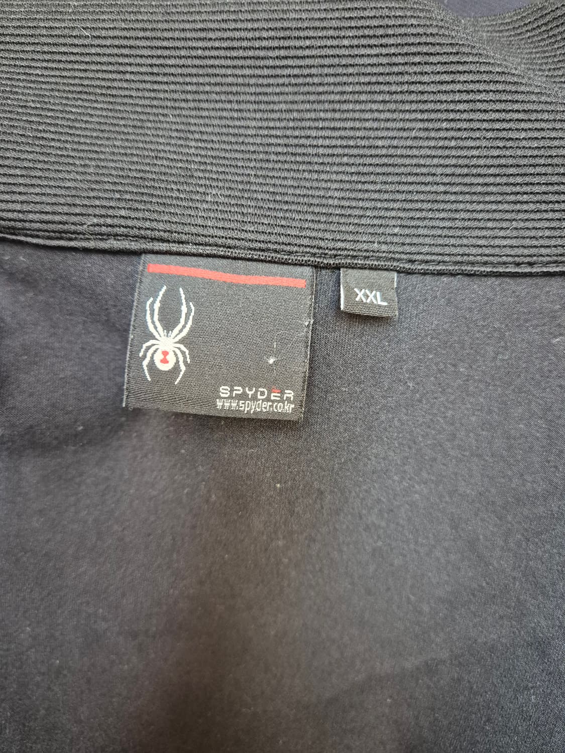 스파이더 블랙 자켓입니다
- 사이즈는 XXL입니다
- 가슴둘레 110cm 상품이미지3