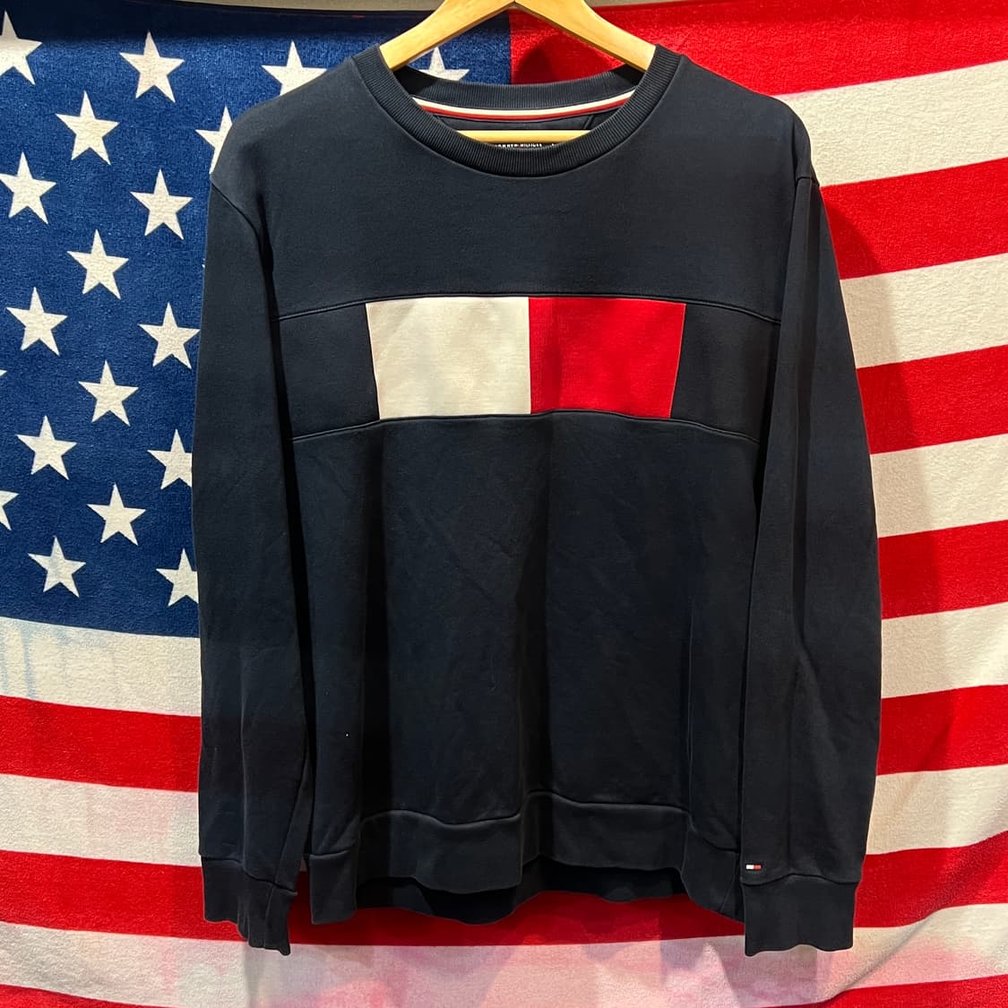 타미힐피거 맨투맨 상품이미지1