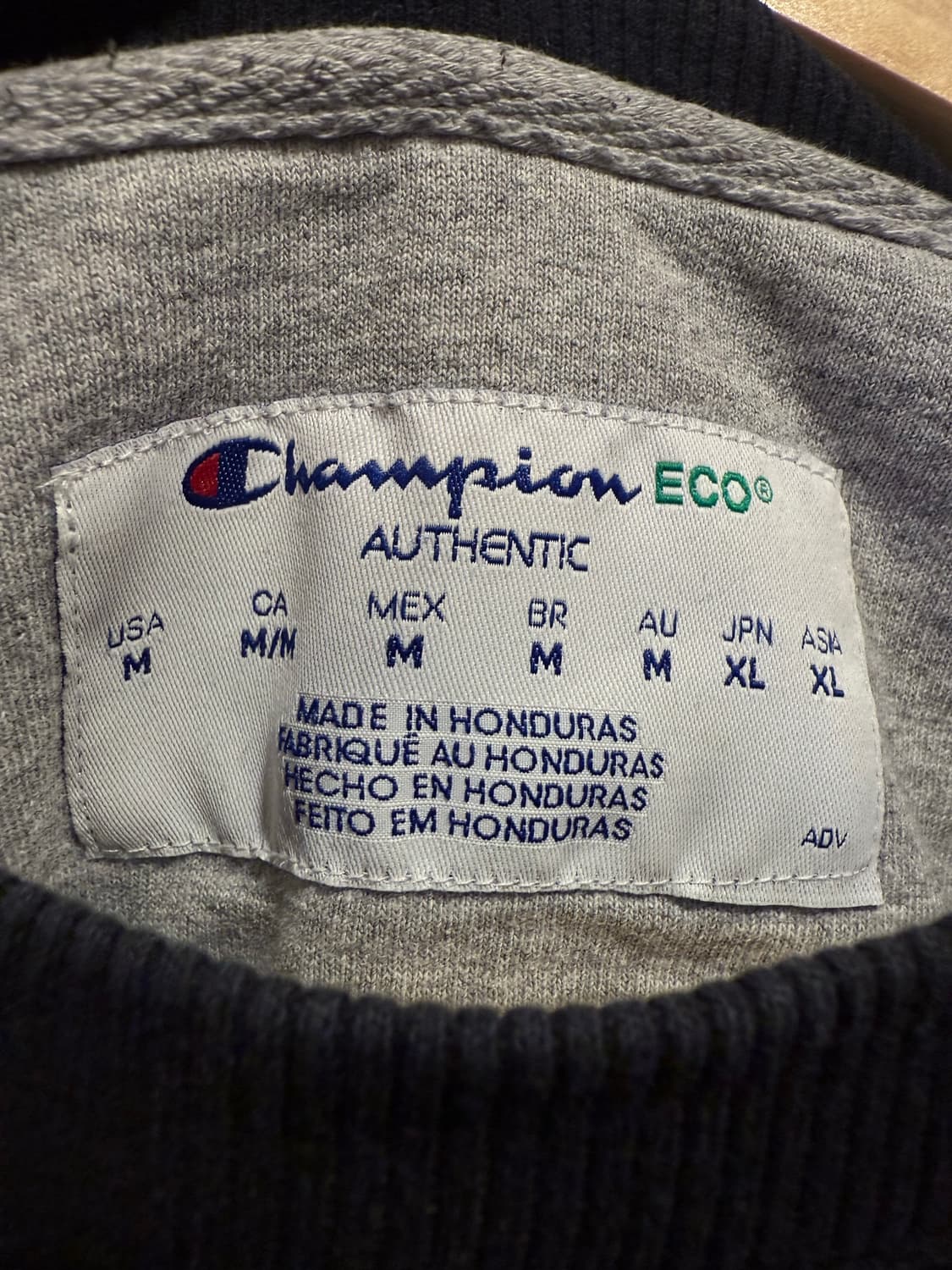 챔피온 블랙 크롭 맨투맨 상품이미지2