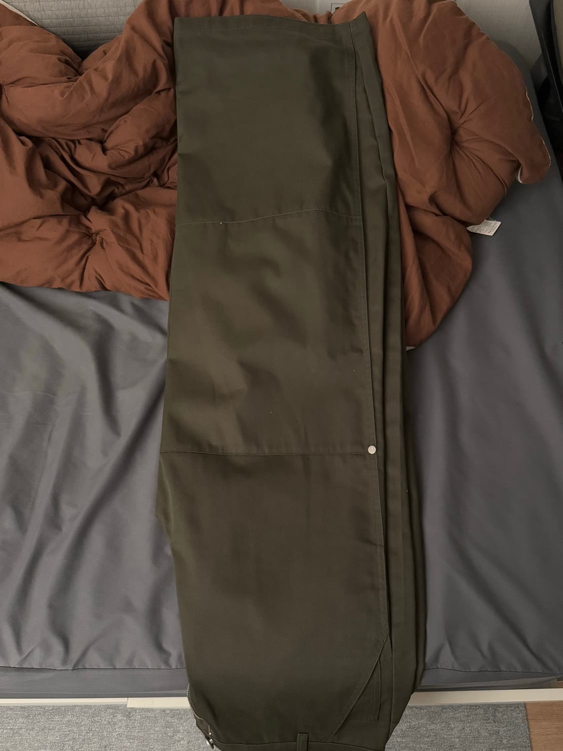 IEY(이에이) PANI SIDE TUCK PANTS 올리브 상품이미지3