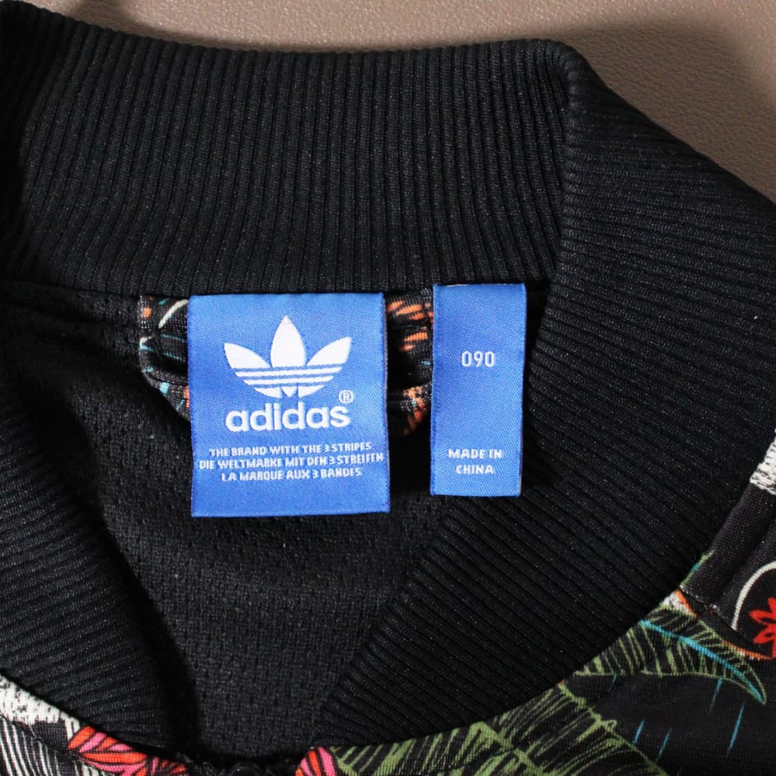 Adidas 아디다스 유로파 그래피티 트랙탑 져지 L027 상품이미지4