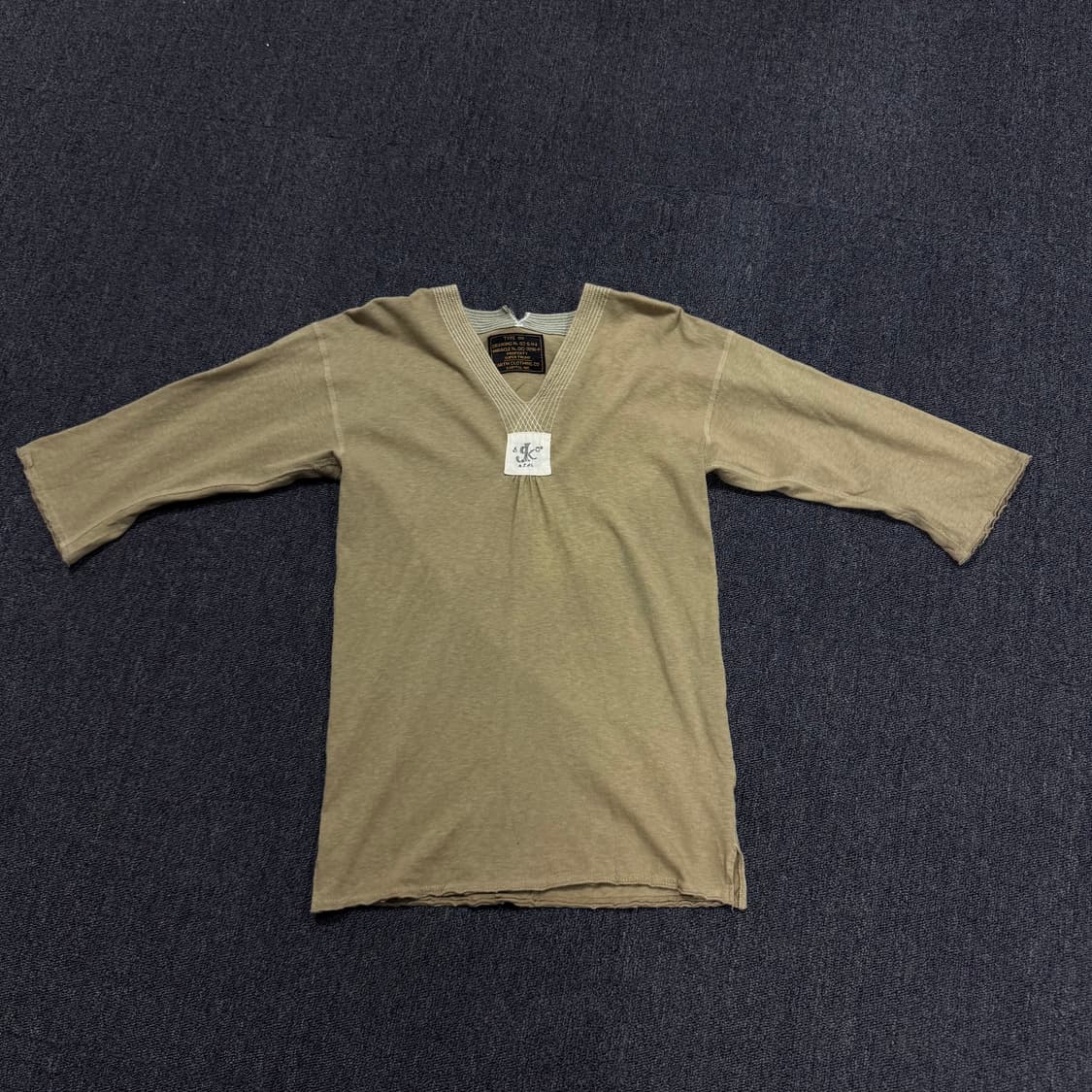 캐피탈 브이넥 밀리터리 탑  상품이미지7