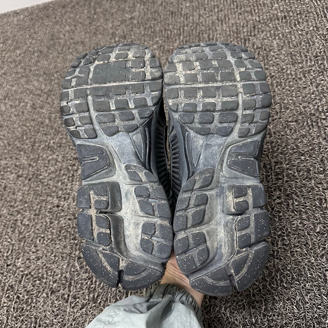 NIKE 나이키 줌 보메로 5 블랙 운동화 260 상품이미지7