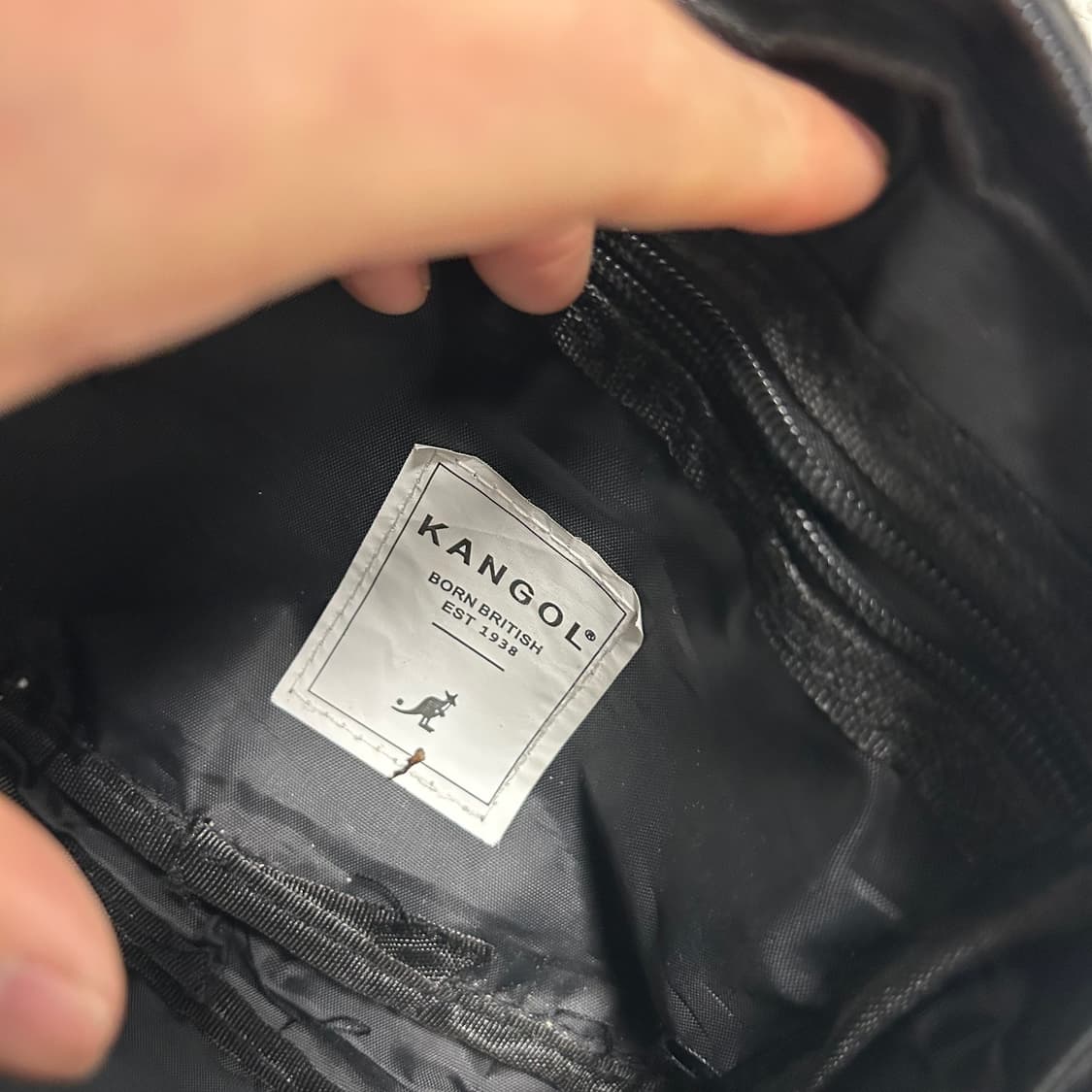 Kangol mini cross Bag 상품이미지5