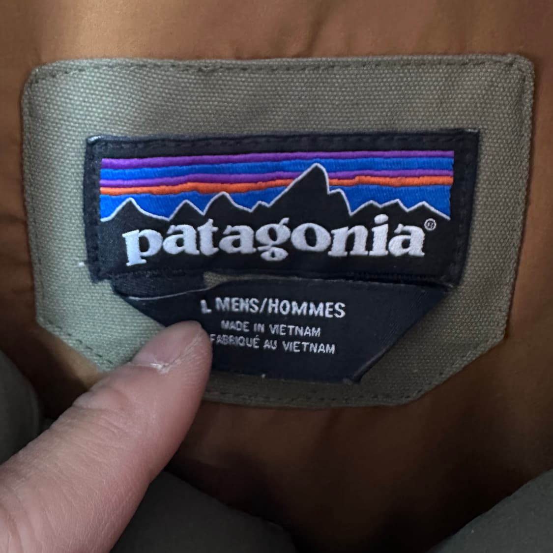 파타고니아 카키 다운 베스트 (va.24) 상품이미지4