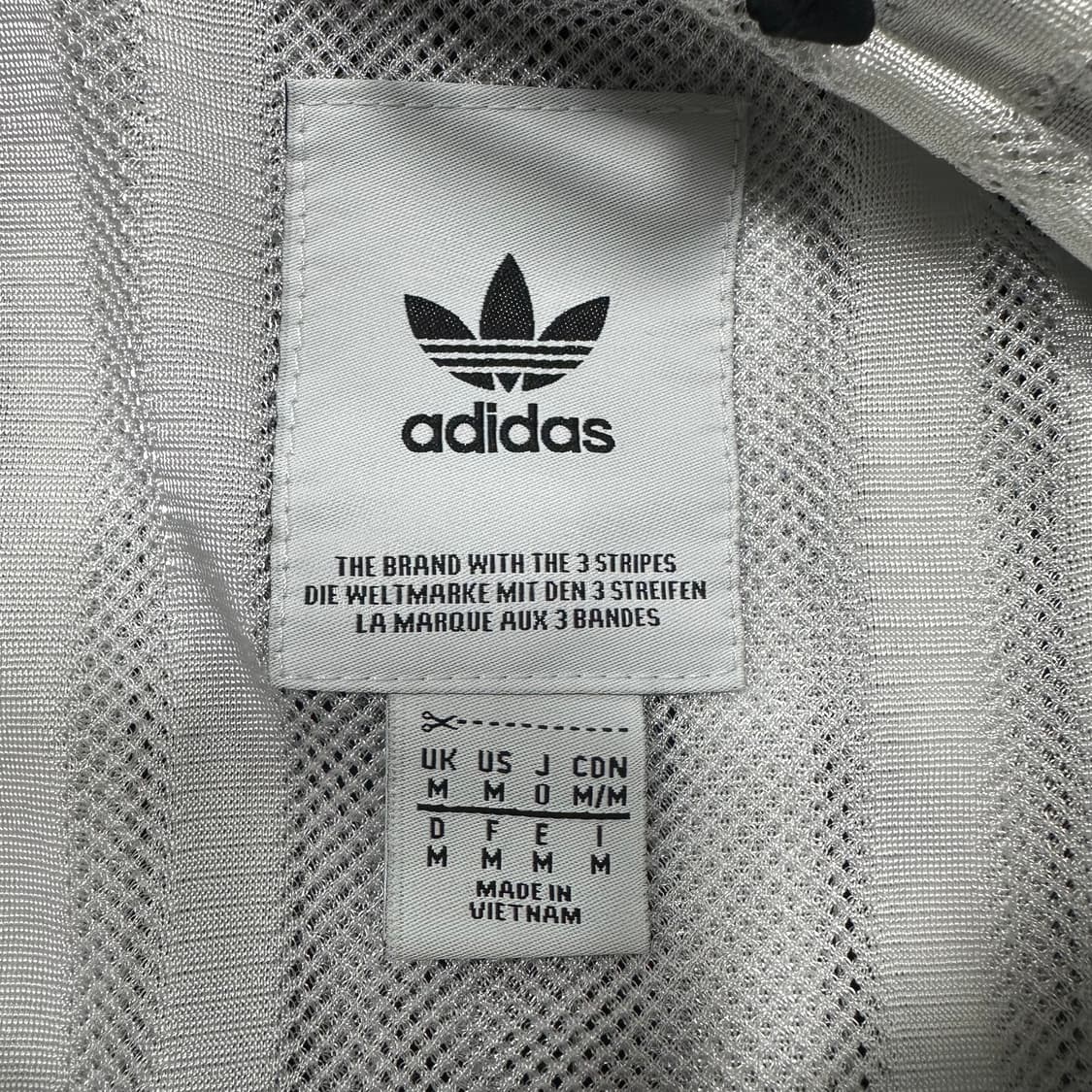 ✨ (바배) 아디다스 검흰 아노락 바람막이 상품이미지3