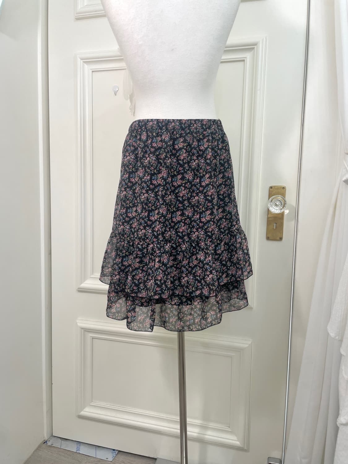 black flower ruffle banding midi skirt 상품이미지4