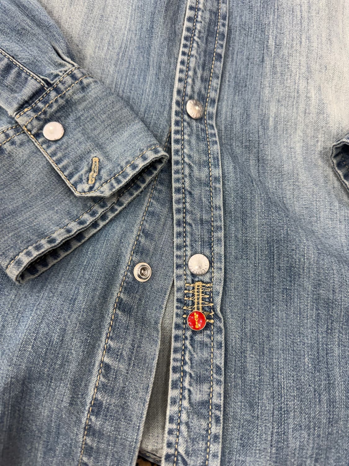 리바이스 빈티지 워싱 데님 웨스턴셔츠 상품이미지6