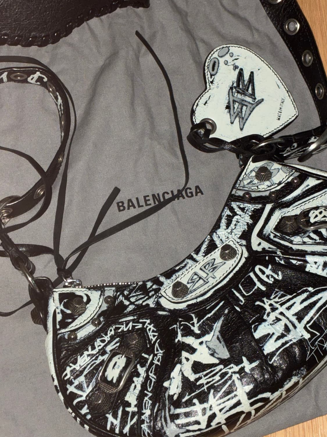 발렌시아가 르카골 xs 그래피티 상품이미지2