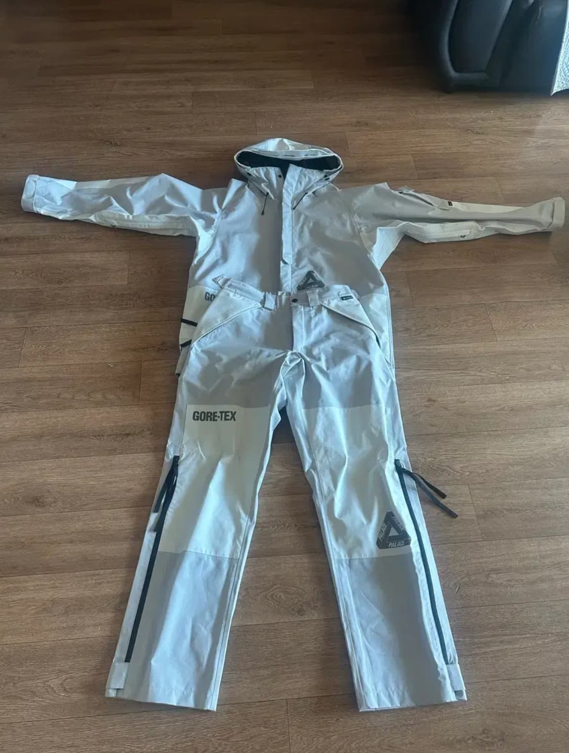 팔라스 고어텍스 셋업 상품이미지1