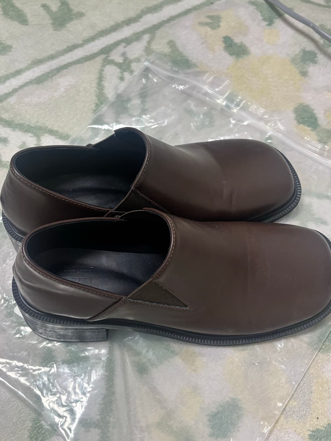 98도씨 더비 절개 라운딩 로퍼 브라운 240 상품이미지5