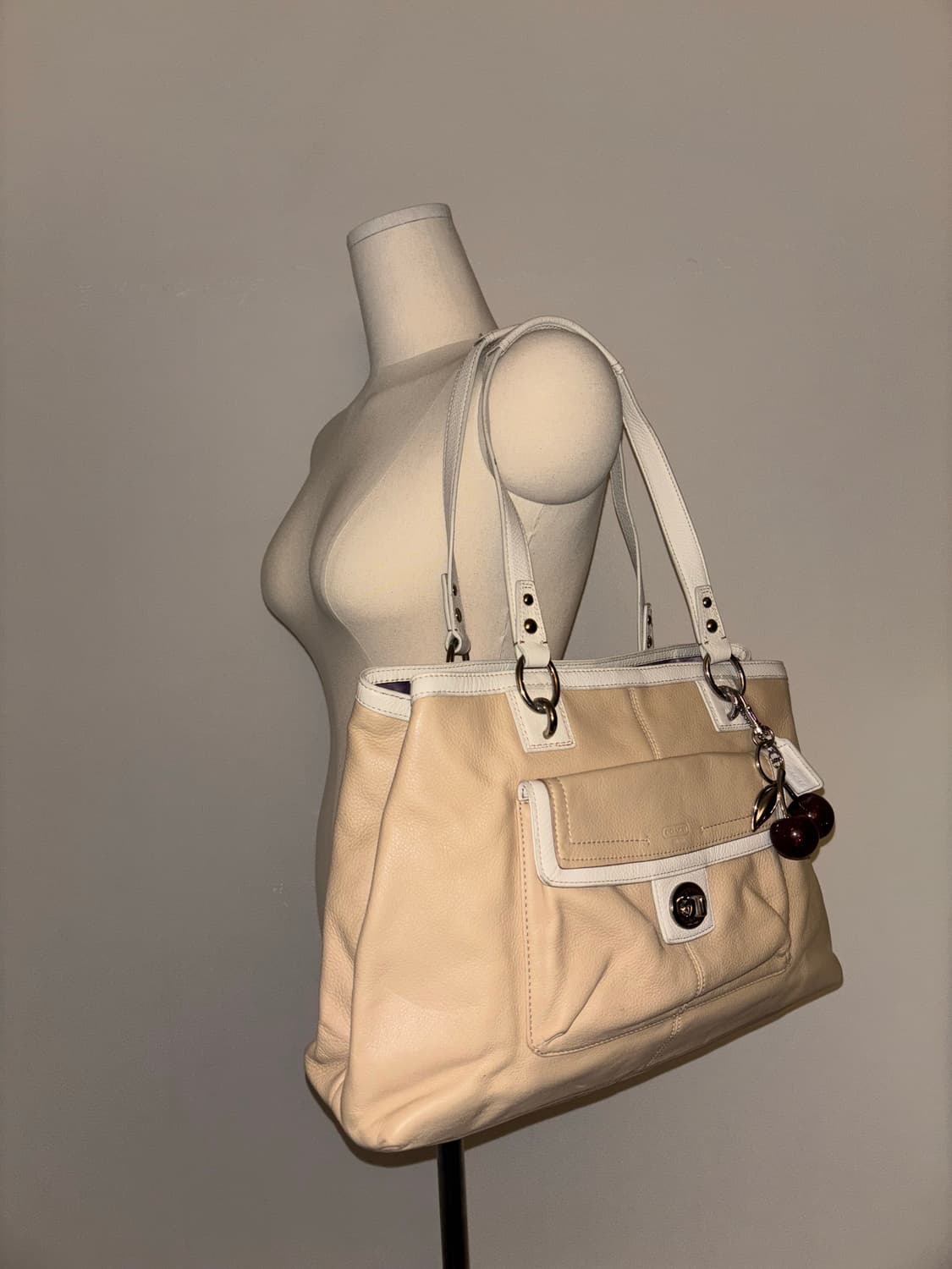 🚨연말세일🚨Coach Ivory pink vintage Bag 상품이미지3