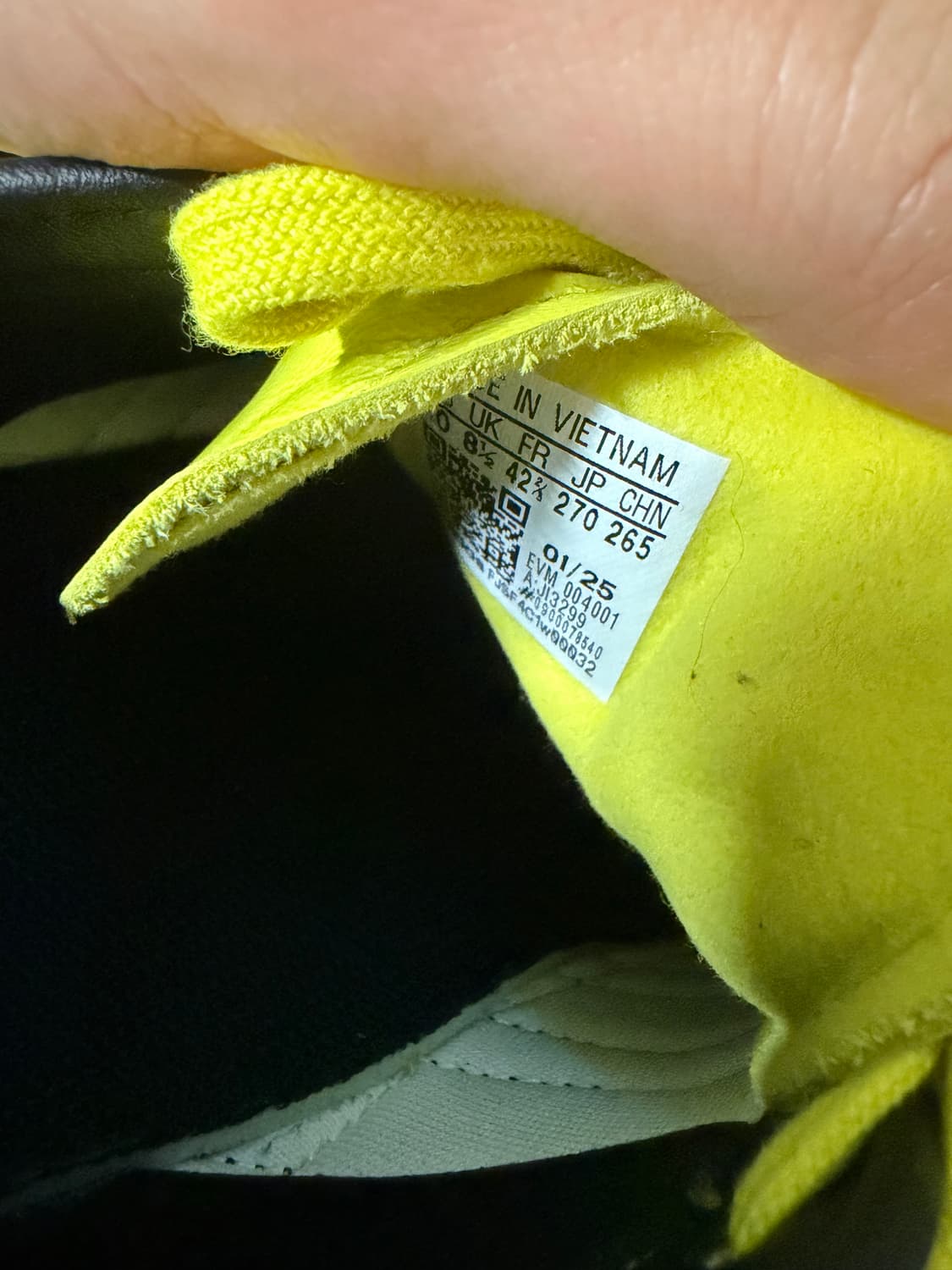 아디다스 도쿄 퓨어 설퍼 다크브라운 상품이미지4