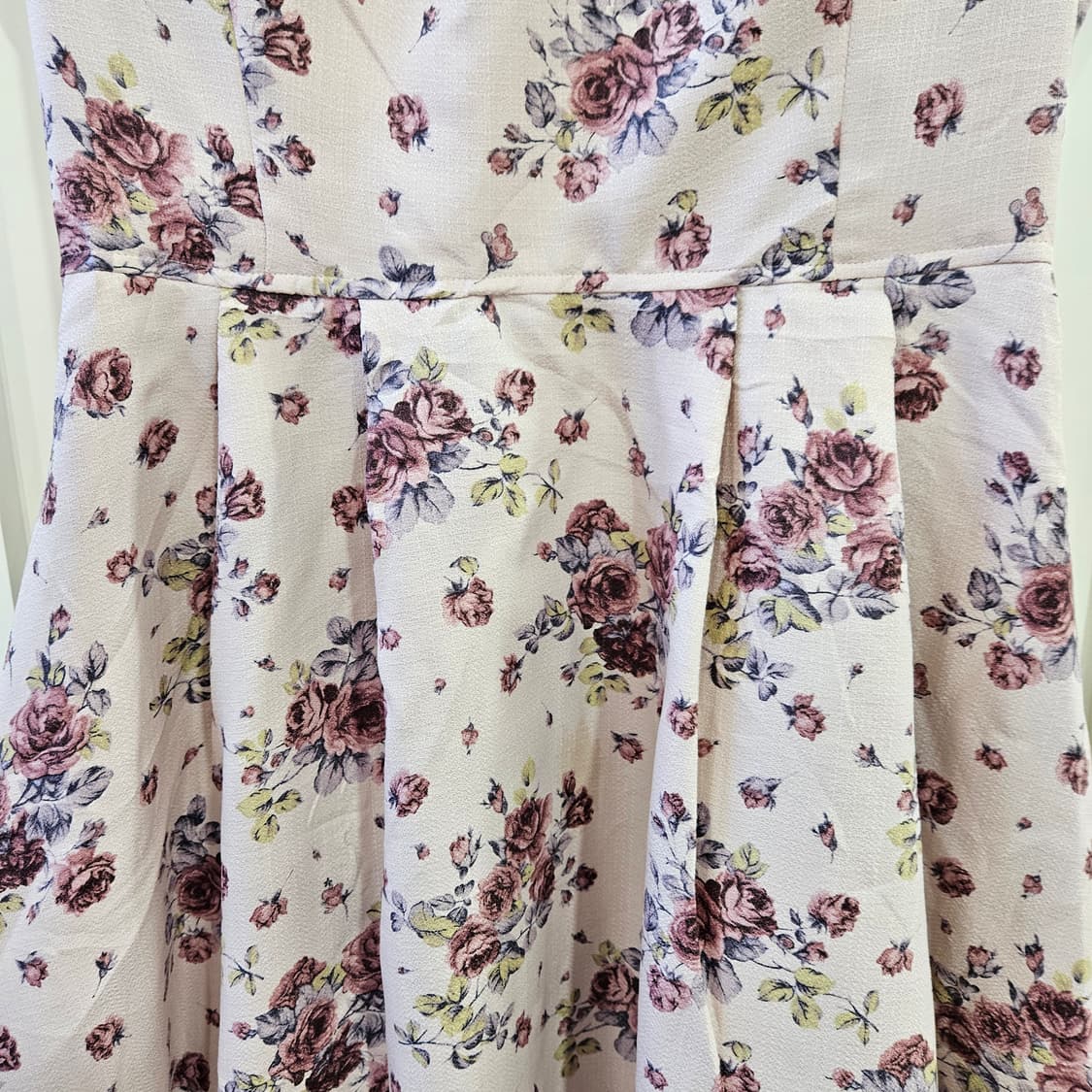 레스트로즈(Lest Rose) 디즈니 콜라보 플라워 원피스 상품이미지3