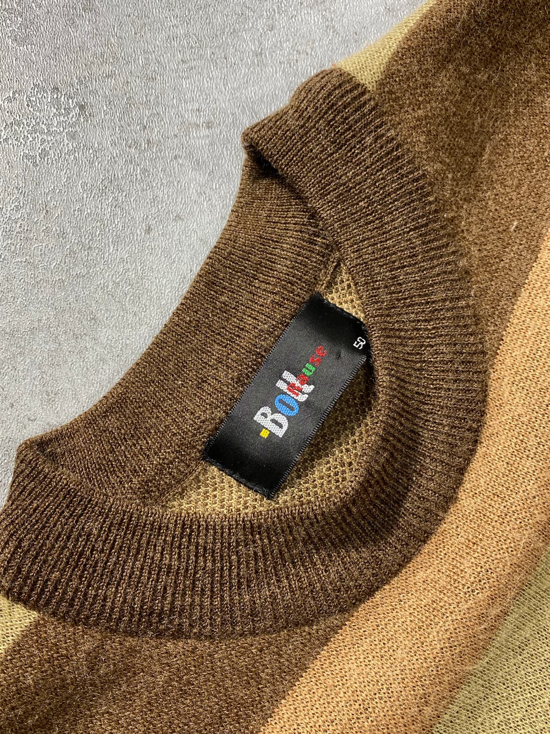 [50] BOLL RAUSE 루니툰즈 자수 브라운 울 니트 상품이미지6