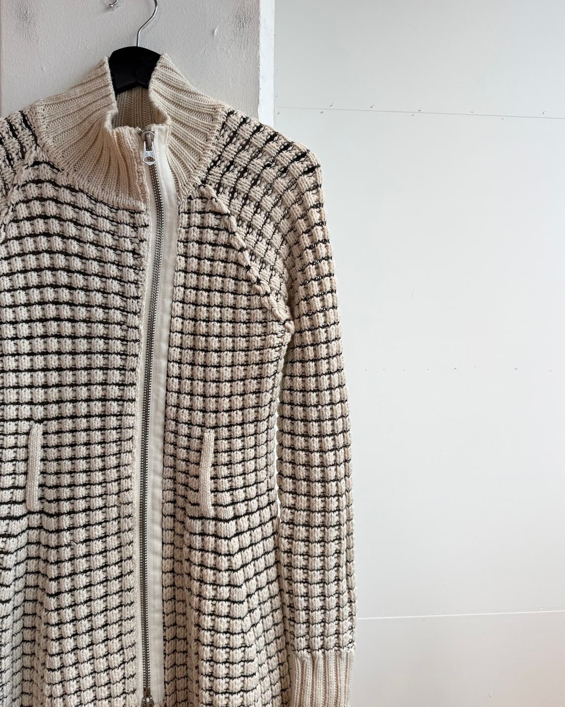 아르마니 익스체인지 아이보리 체크 니트 집업 자켓  상품이미지5