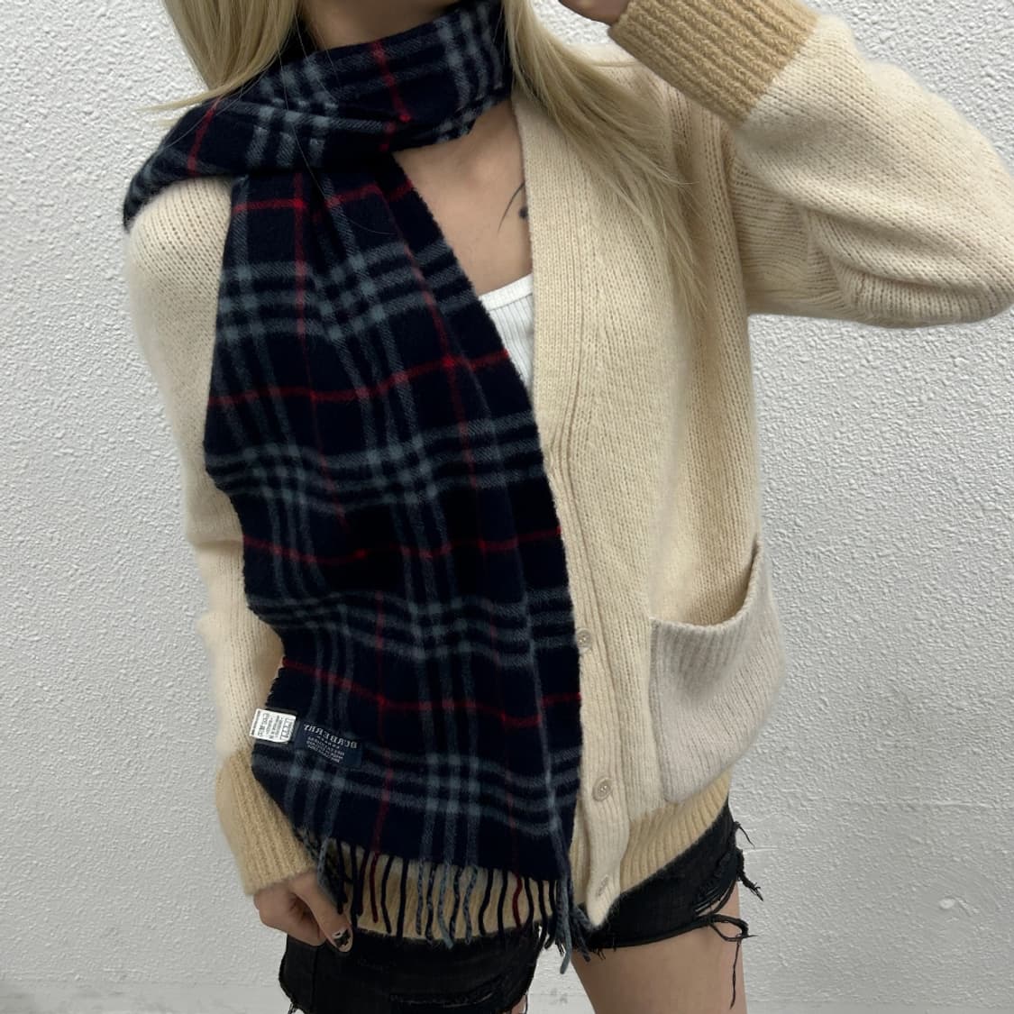 버버리 네이비 노바체크 캐시미어 머플러 상품이미지2