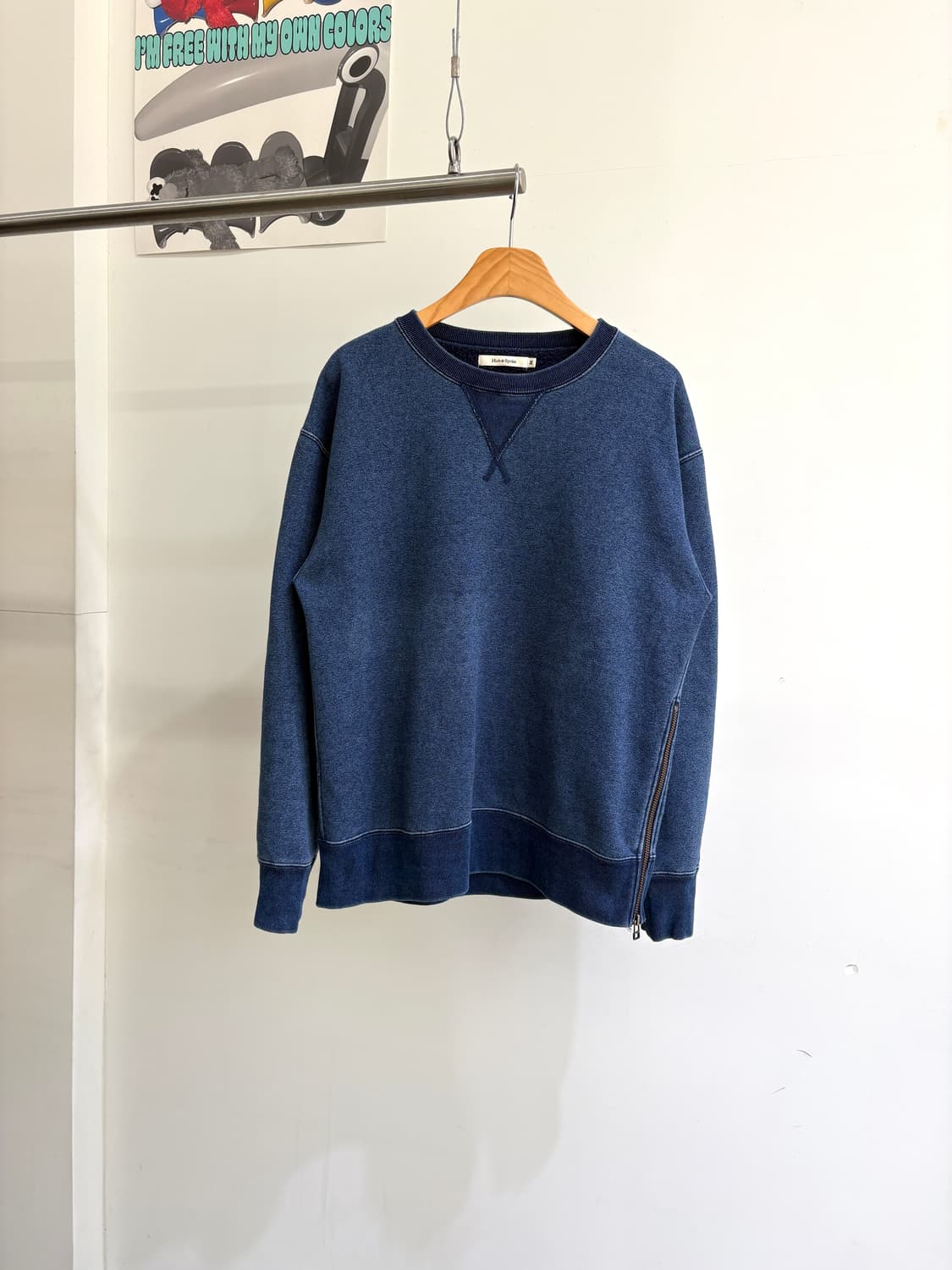 HUB & SPOKE 맨투맨 상품이미지1