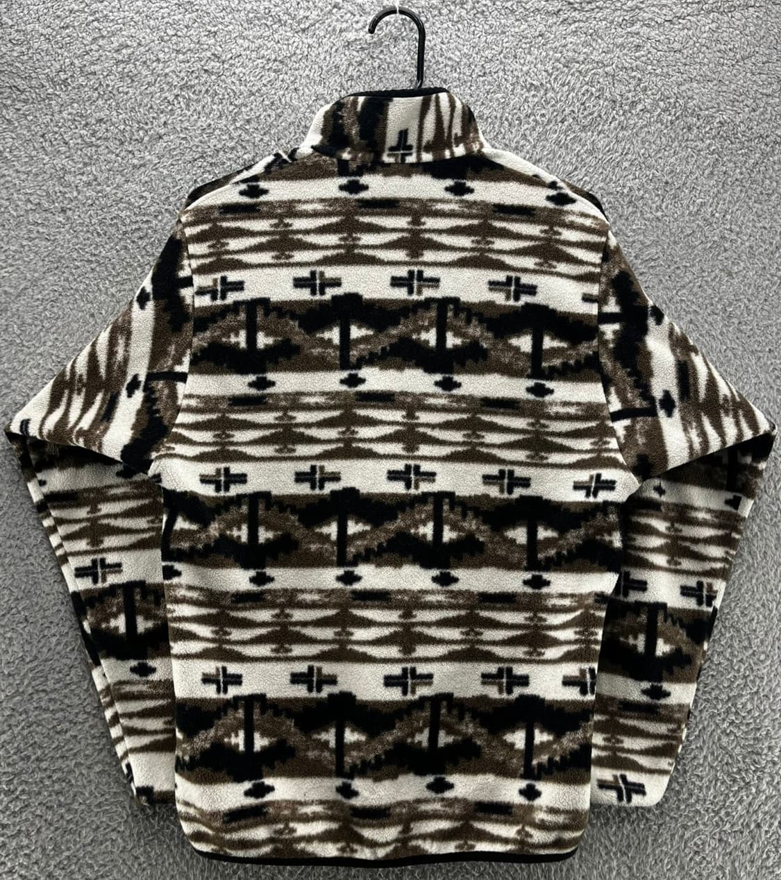 10s 파타고니아 신칠라 스냅-T 브라운/블랙/화이트 아즈텍 패턴 상품이미지4