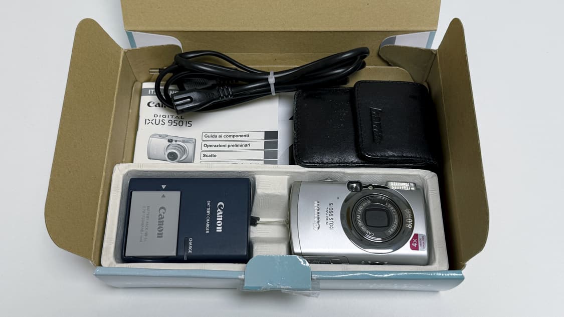 캐논 IXUS 950is 풀박💛 (=IXY810, 상품이미지1