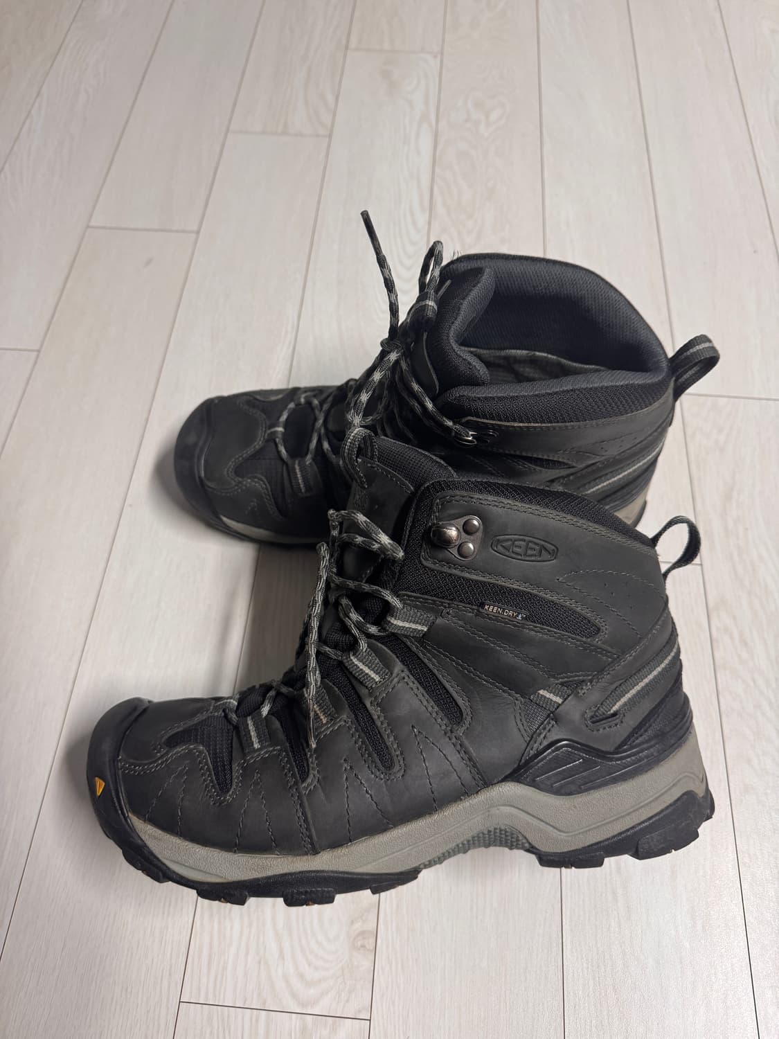 킨 등산화 280mm 상품이미지2