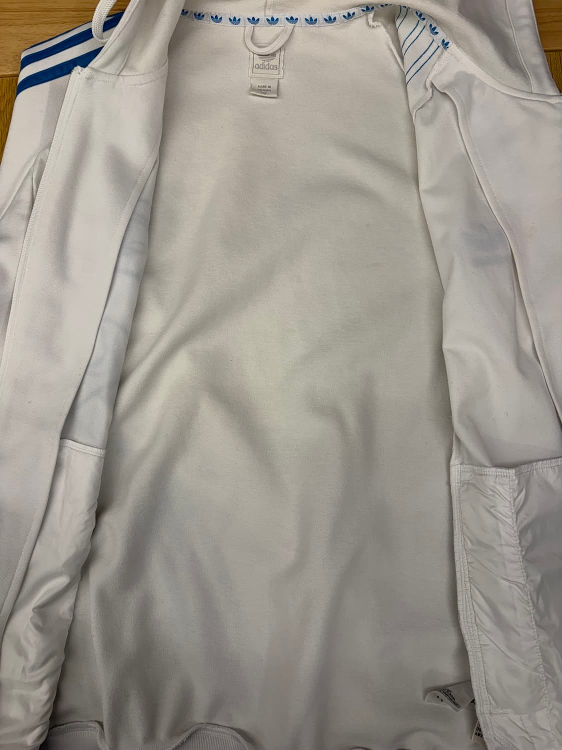 [100] 아디다스 슈퍼스타 자수 흰/파 후드집업 상품이미지7