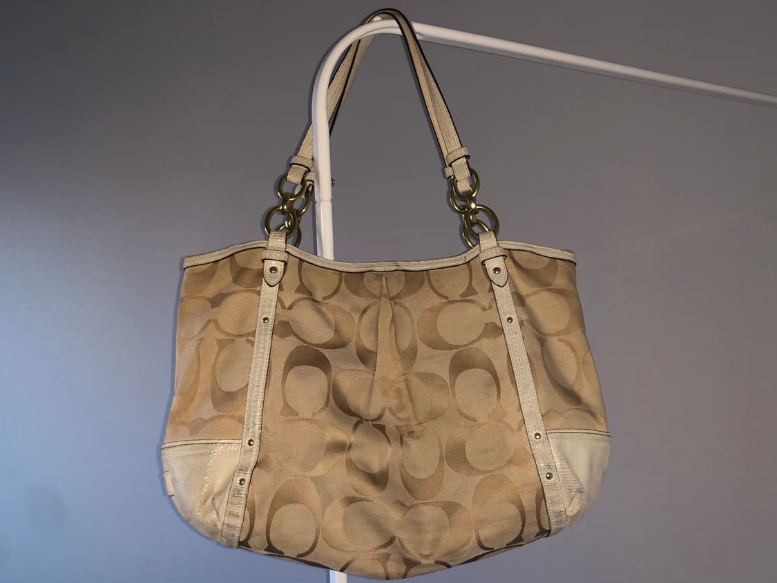 Coach signature Zacquard Shoulder Tote 상품이미지3