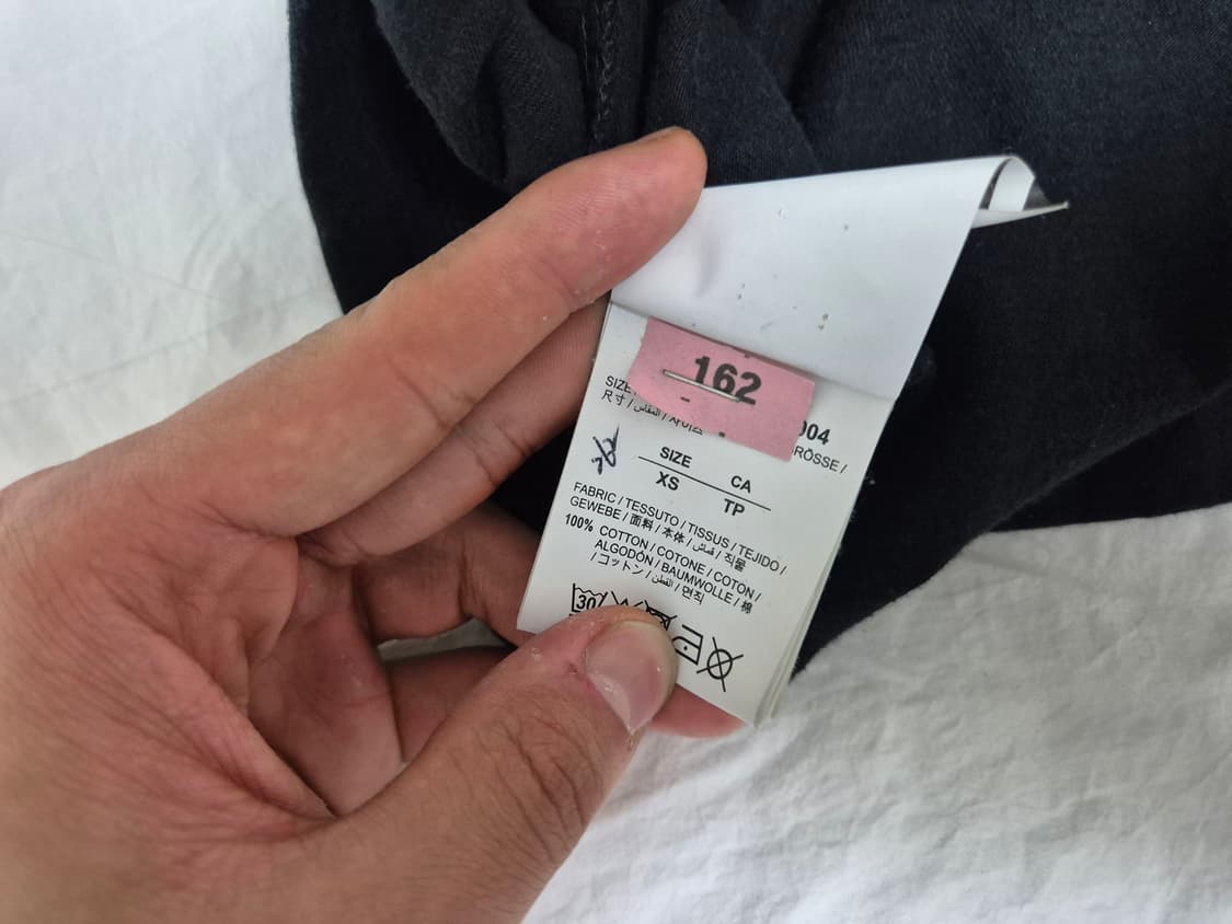 오프화이트 반팔 블랙 XS 상품이미지4