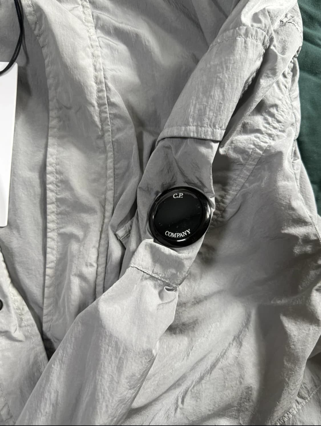 CP컴퍼니 chrome-R 후드 넥 렌즈 자켓XL 상품이미지6