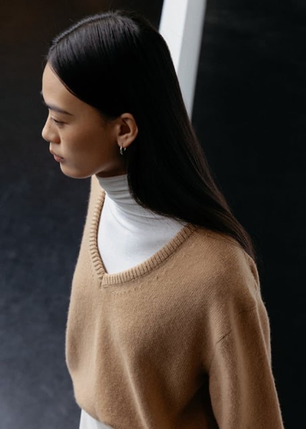 Le917 르셉템버 브이넥 니트 상품이미지5