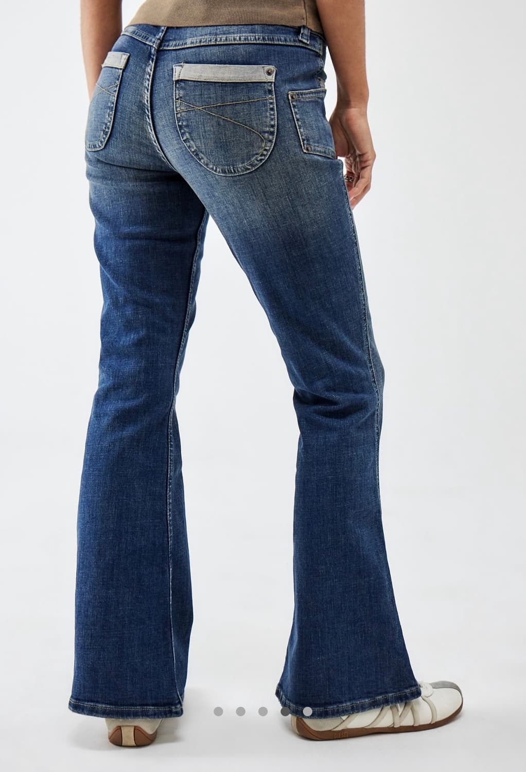 어반아웃피터스 bdg 로우라이즈 부츠컷 데님 팬츠 상품이미지9