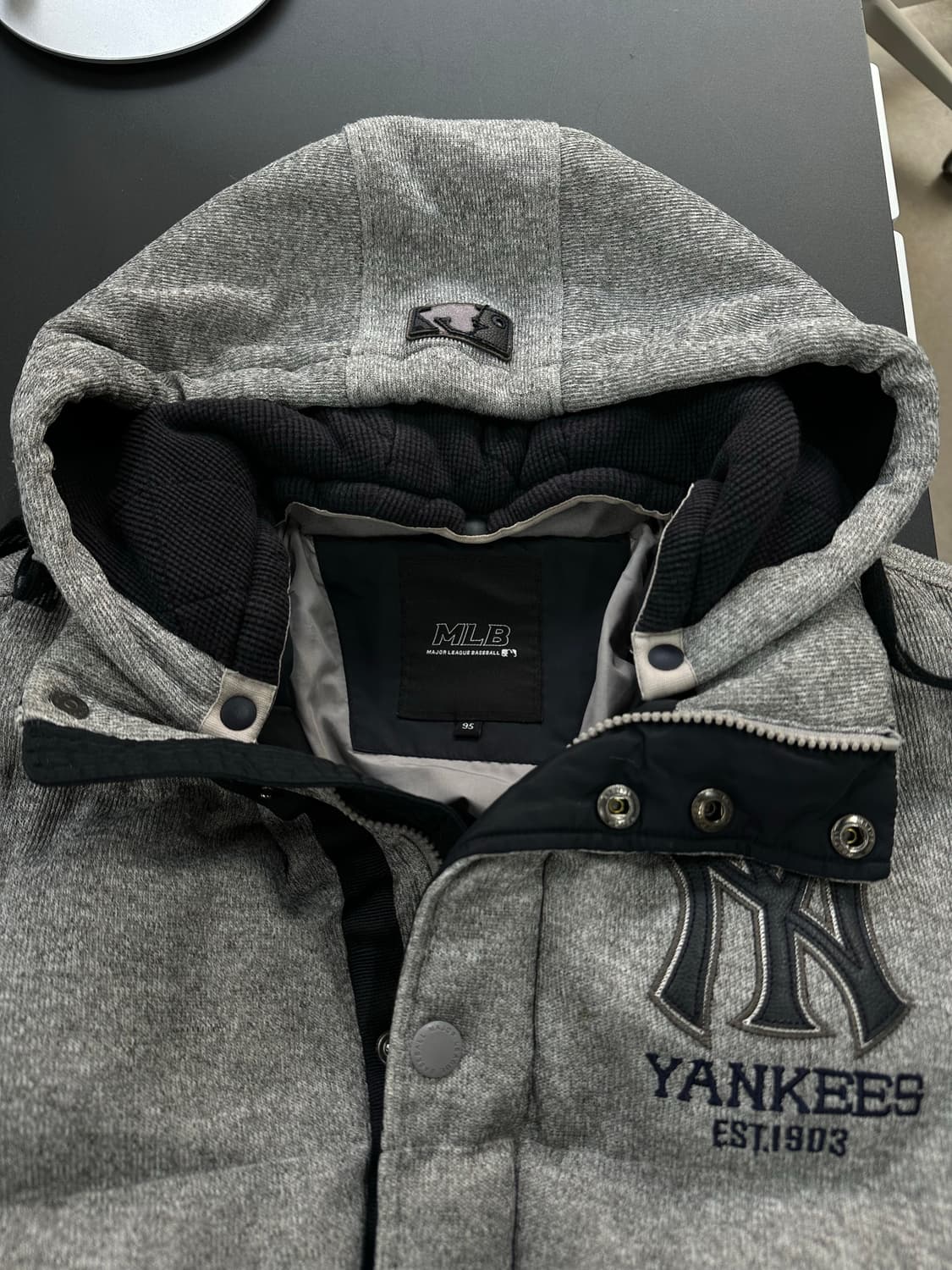 MLB 바시티 패딩 점퍼 상품이미지8