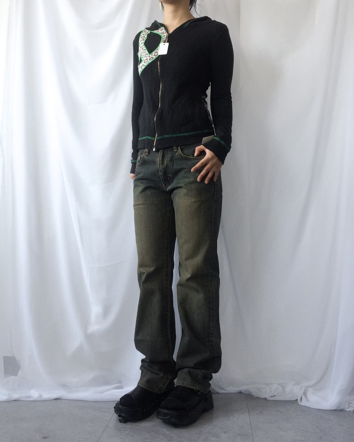 Stitch patch point hood zip up 상품이미지1