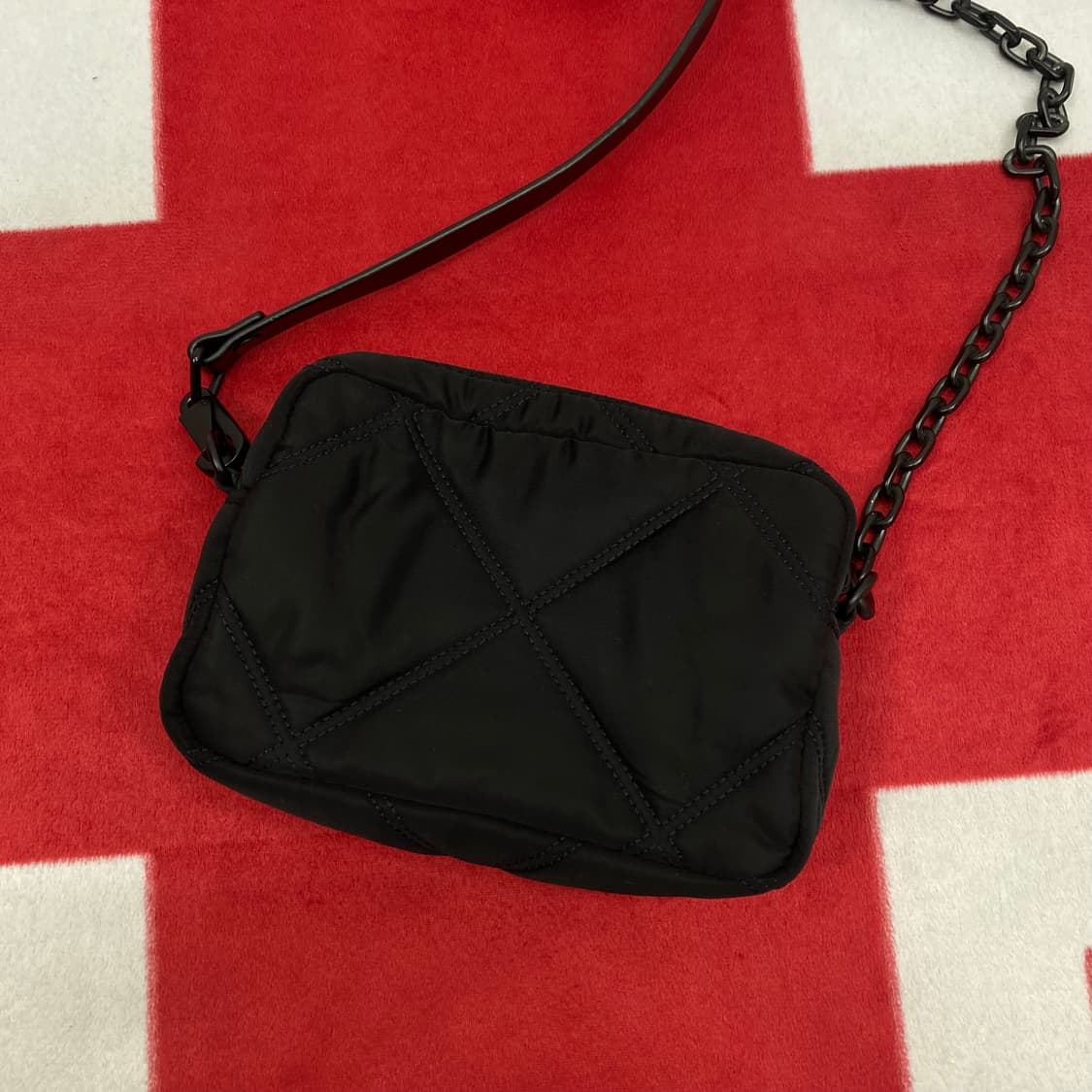 빔바이롤라 패디드 크로스바디백 18x13 상품이미지4