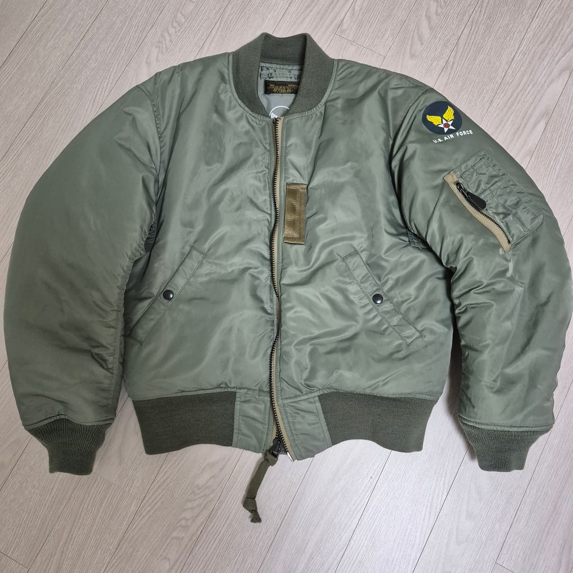 브론슨 ma-1 m사이즈 판매합니다.(중국버전) 상품이미지1