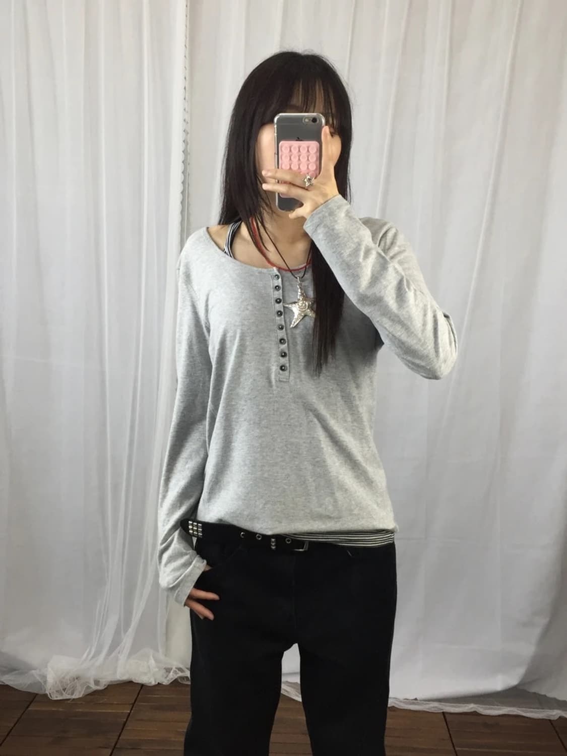 GAP Gray Henley Long Sleeve Tee 상품이미지2