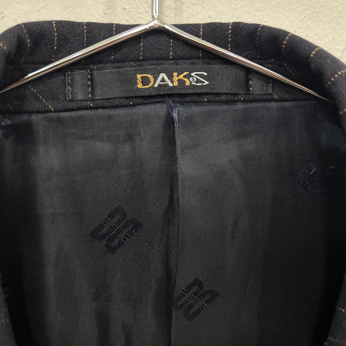 닥스 케시미어블랜드 울 스트라이프 투버튼 블레이져 상품이미지3