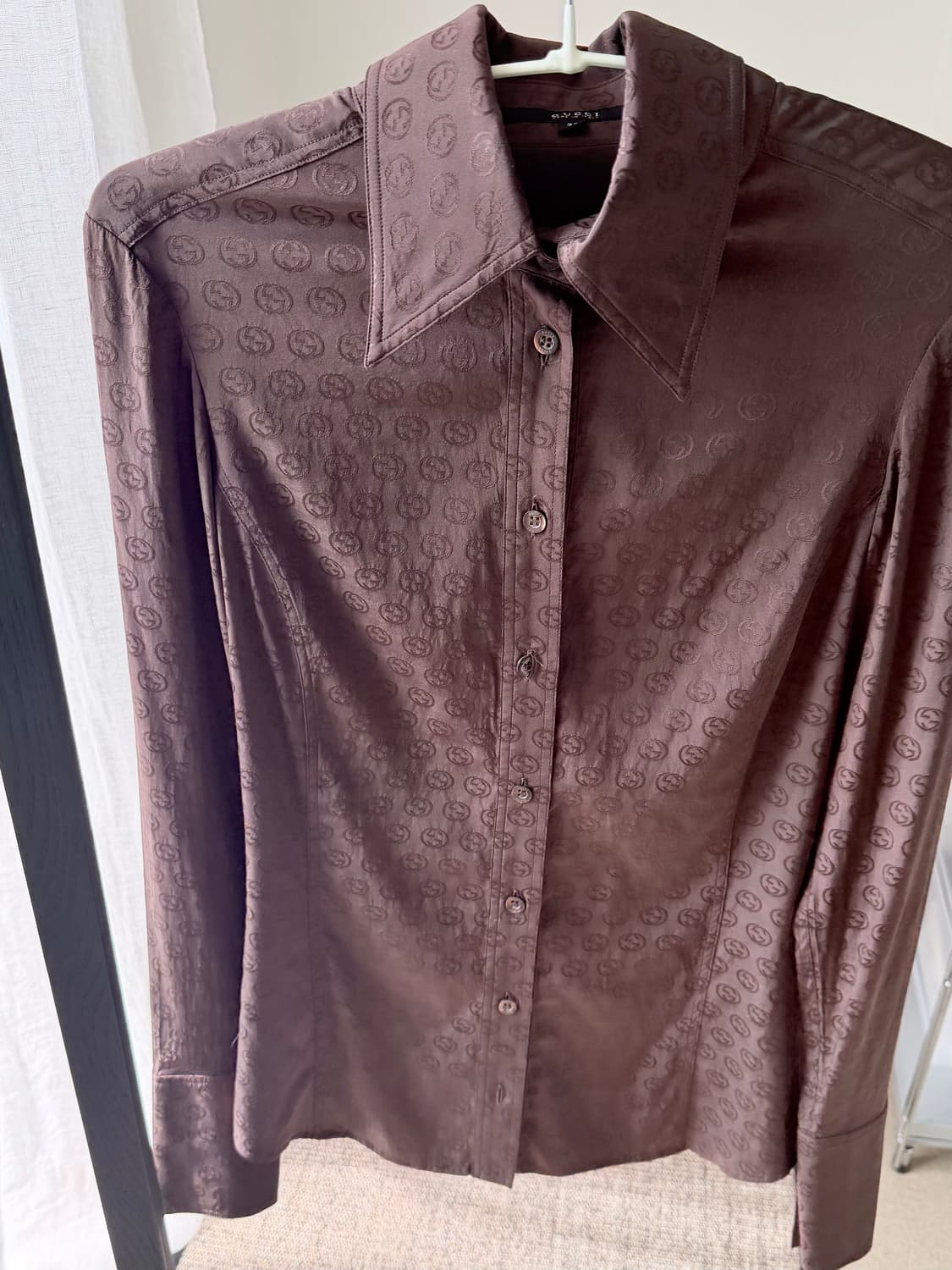 구찌 silk brown logo shirts 상품이미지3