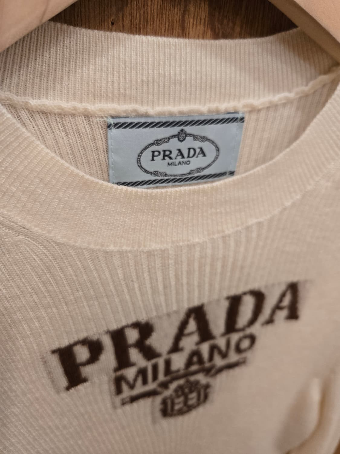 프라다로고 니트티 상품이미지2