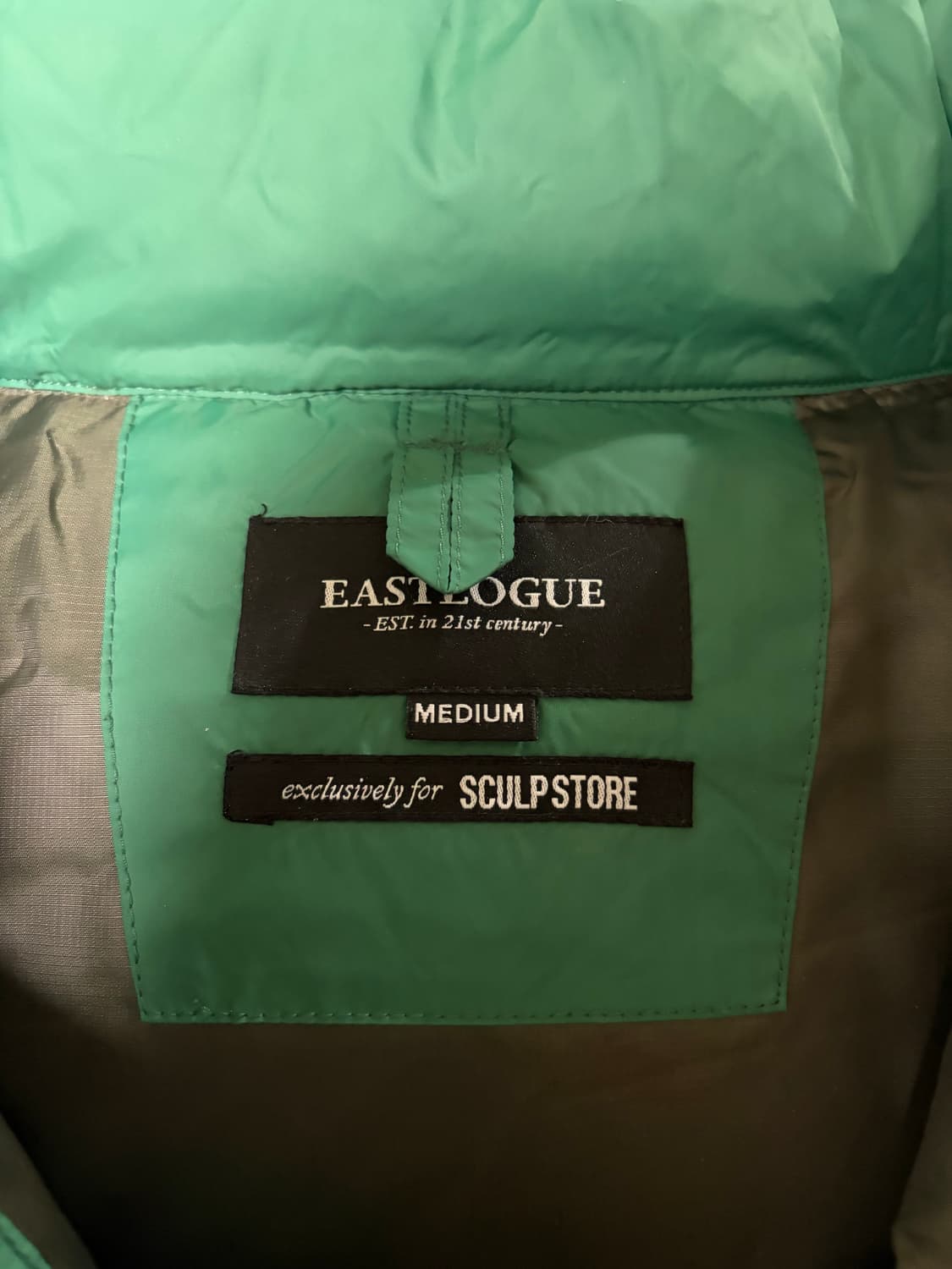 새상품) 이스트로그 구스 다운 (M 100) 상품이미지3