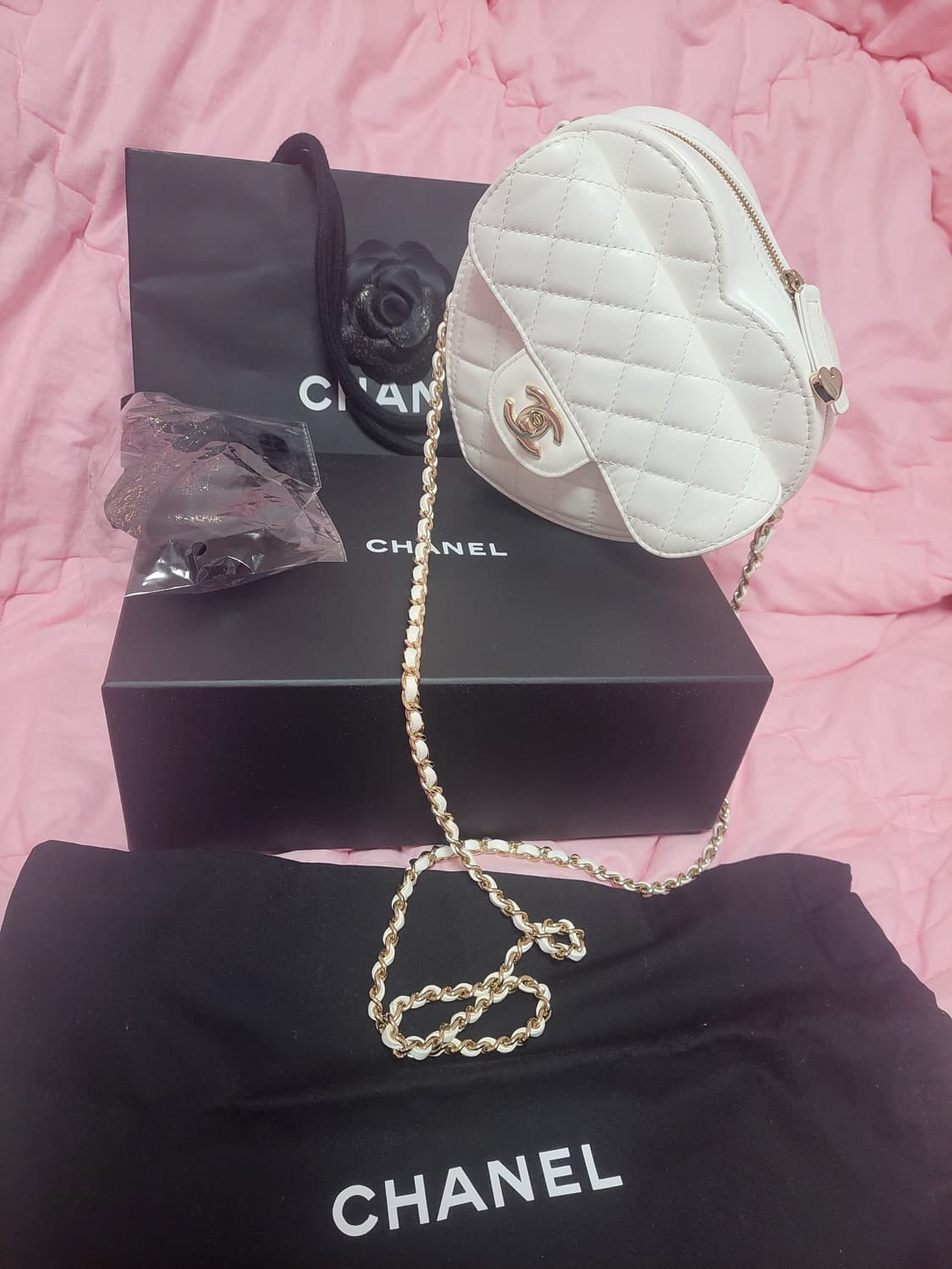 정품)급처상태좋음!샤넬 하트백 라지사이즈 이시영,모델아이린 가방 크로스백 상품이미지1