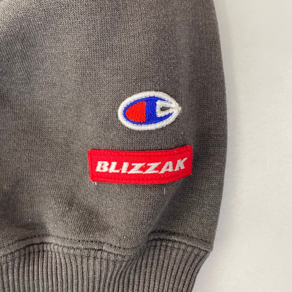 Champion(챔피언) x BLIZZAK(블리자크) 협업 빈티지 후드티 상품이미지5