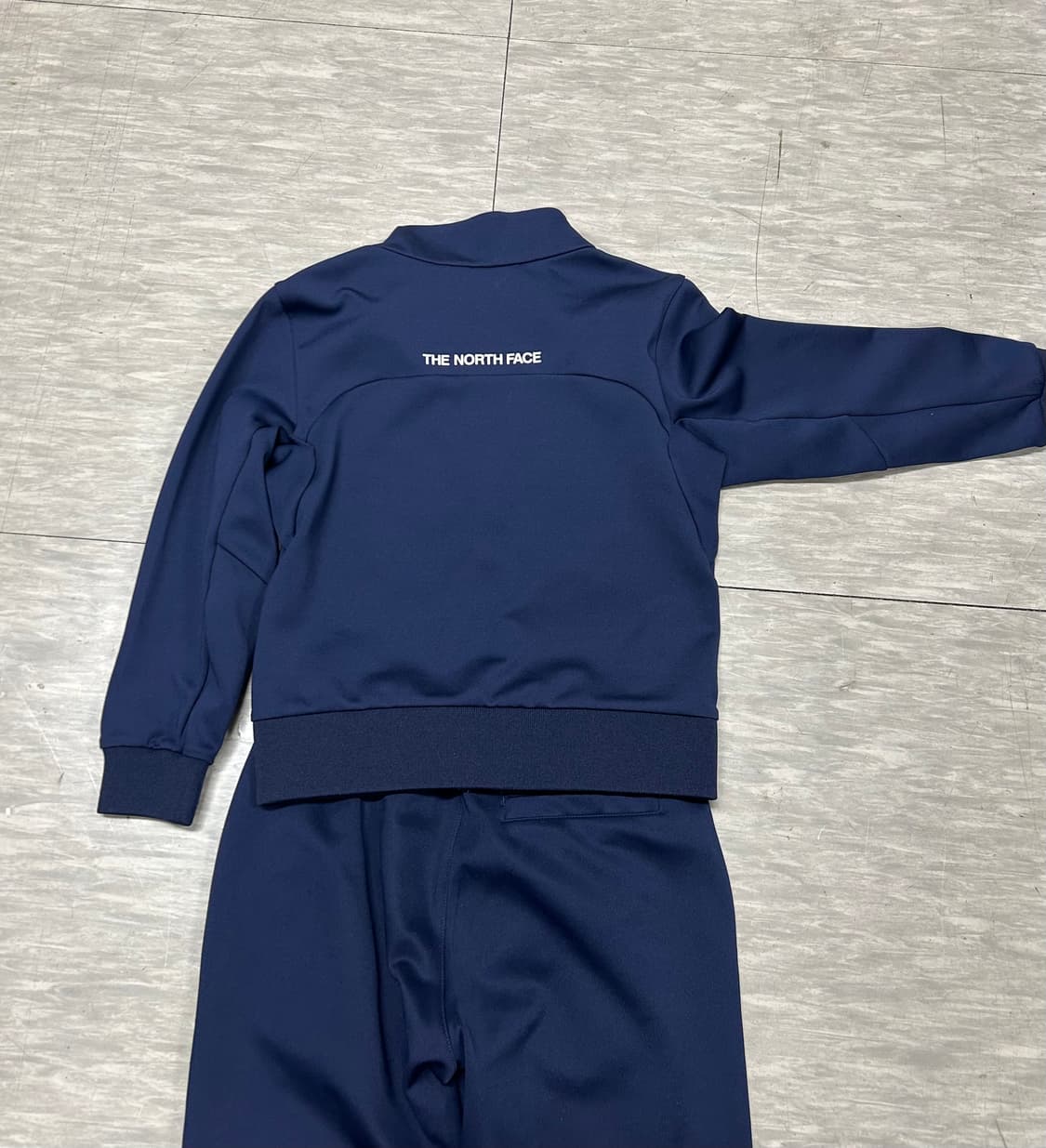 노스페이스 네이비 키즈 트레이닝복 세트 상품이미지5