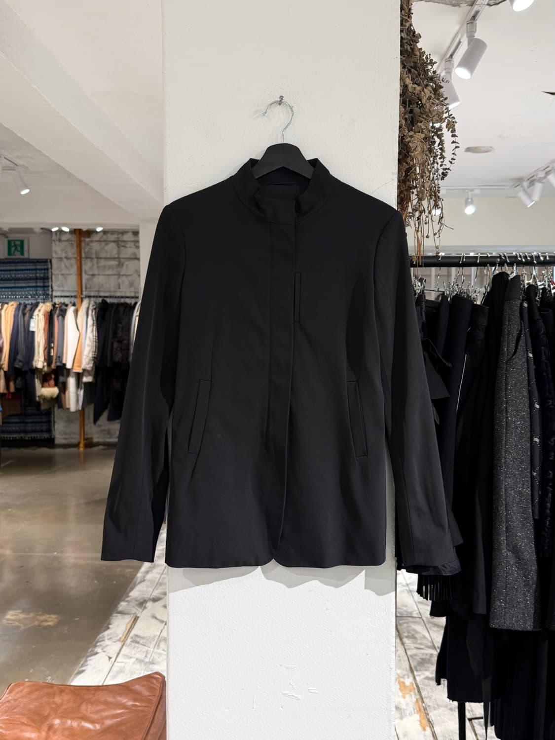 질샌더 블랙 하이넥 히든 버튼 미니멀 자켓 상품이미지1