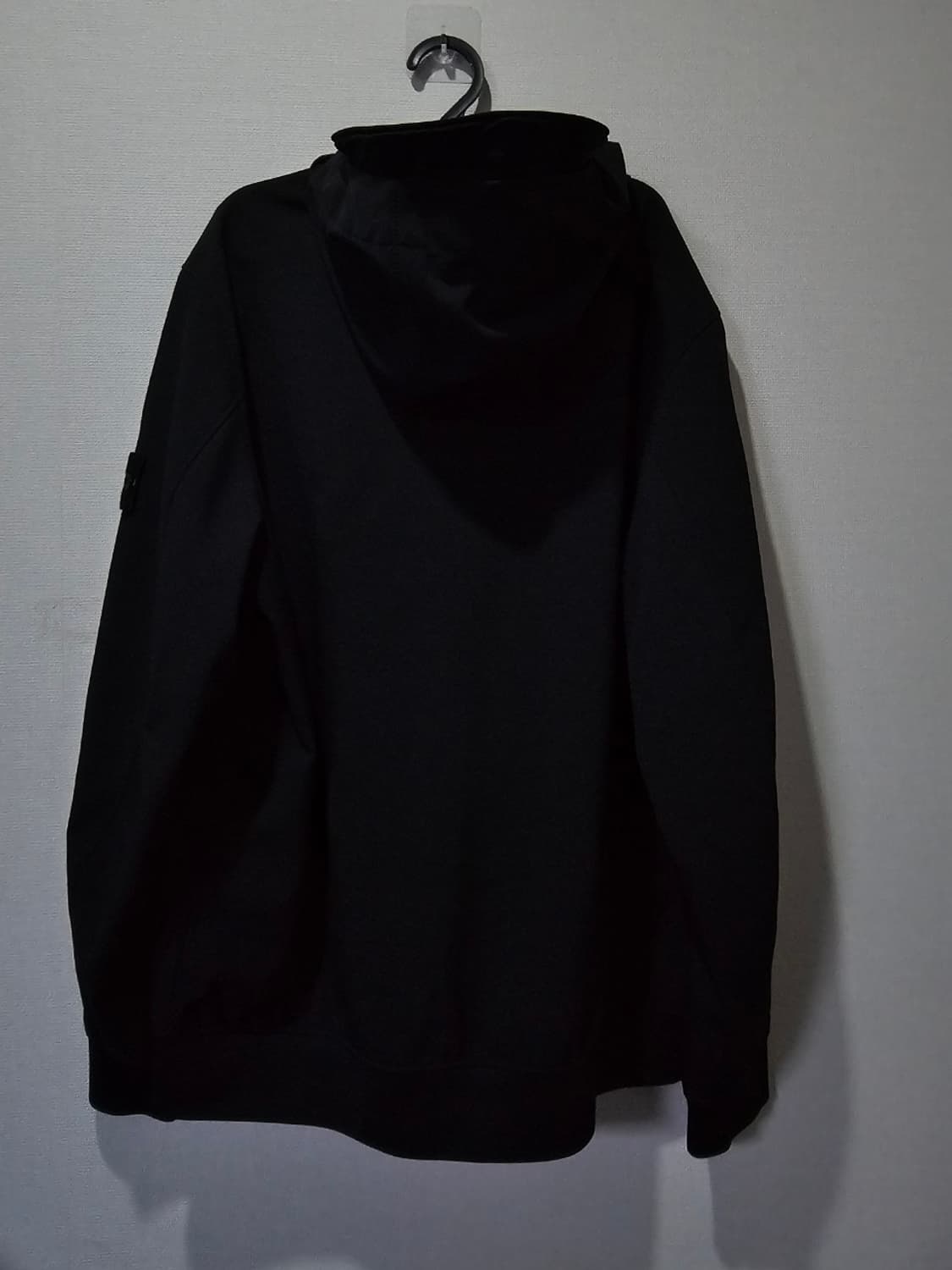 정품 스톤아일랜드 와펜 패치 후드 소프트쉘 자켓 110 / XXL 상품이미지4