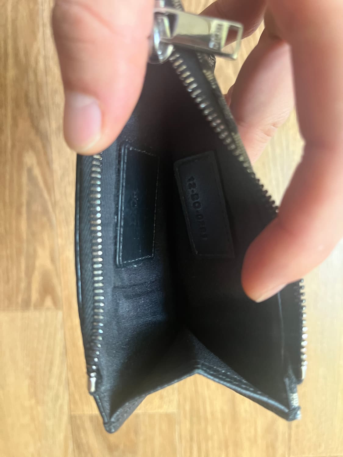 디올 지퍼 카드지갑 판매 상품이미지4