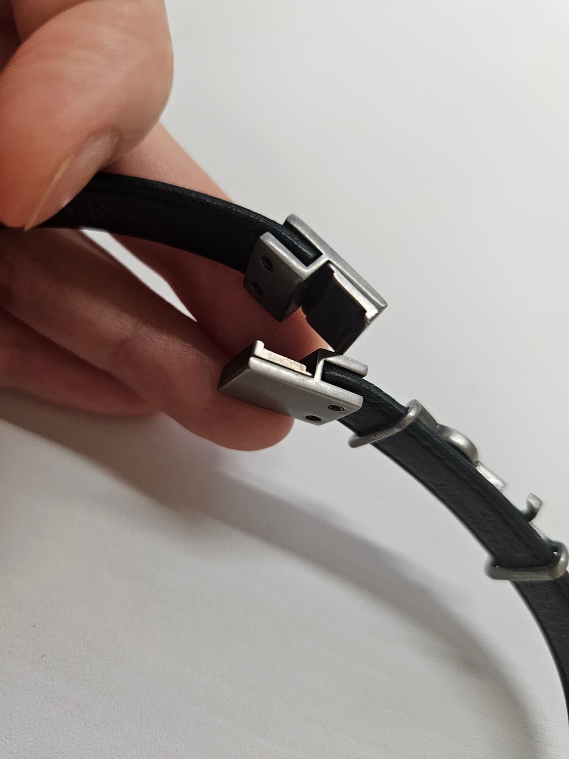 입생로랑 가죽 팔찌 더블랩 상품이미지5