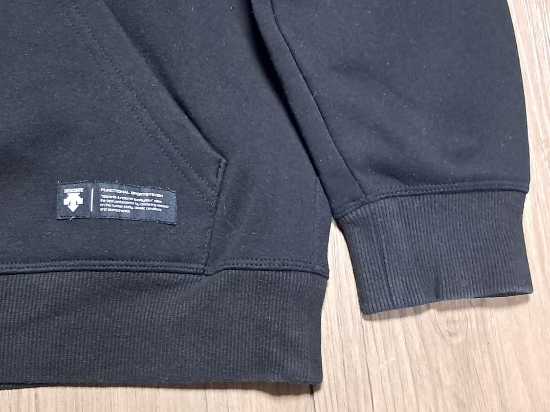 데상트 기모 후드티 남성M 상품이미지8